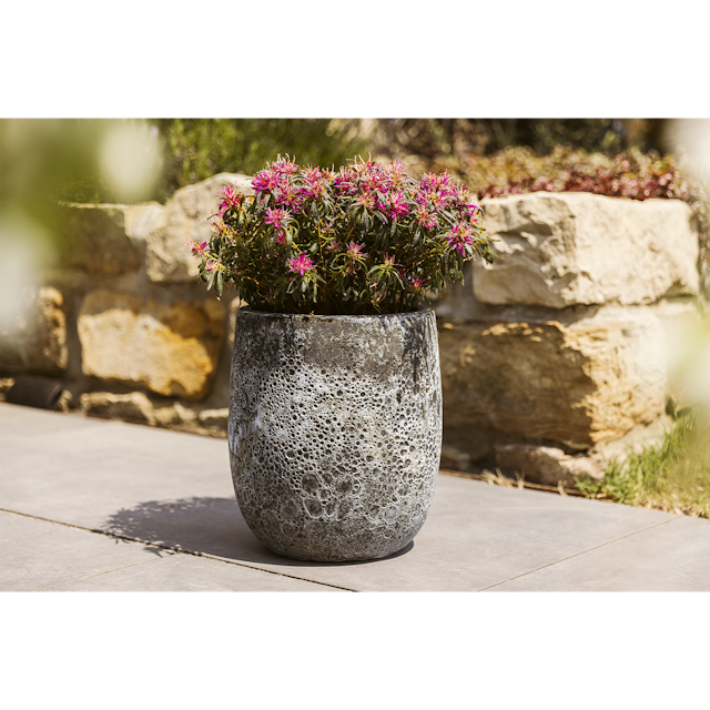 Plant Pot Aava schwarz antik
