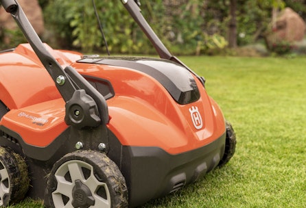 Rasenpflege Teil 2: Rasen durchlüften